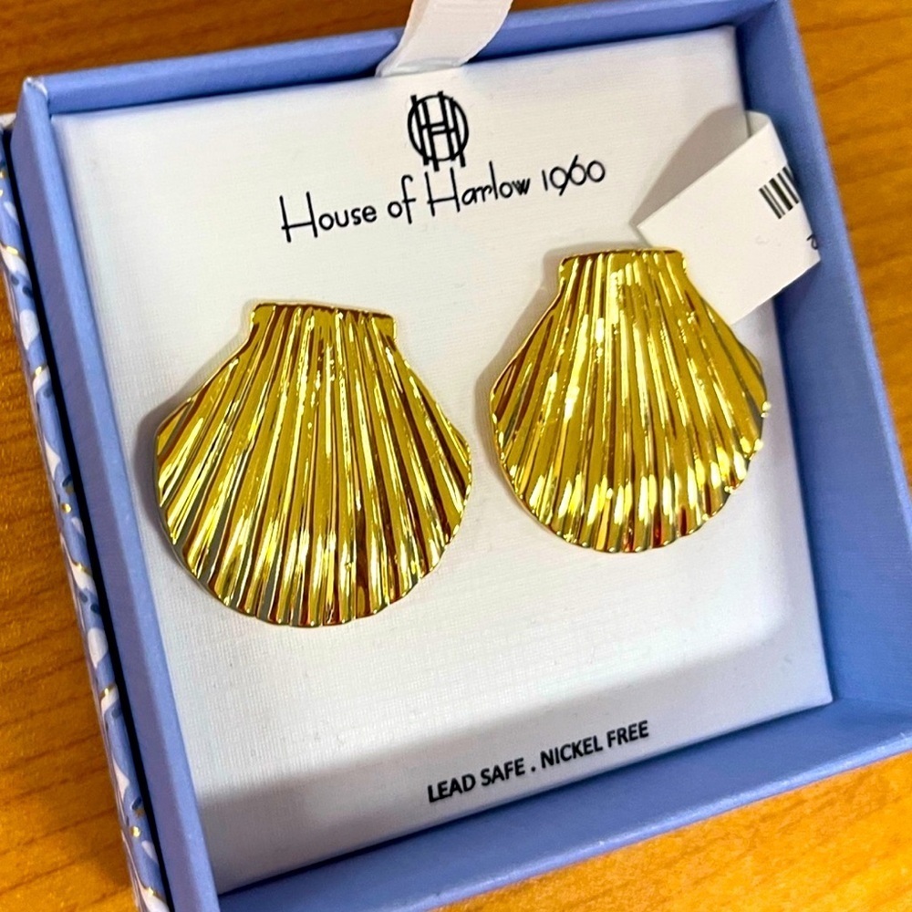 House of Harlow Seashell Earrings Gold Scallop Shell Pierced Earrings New in Box